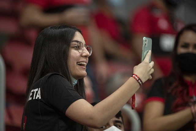 引援则显然 引援则显然