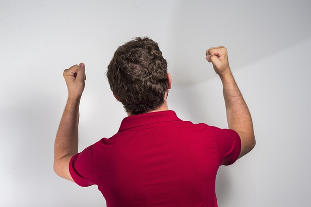 76人爆冷击败NBA领头羊骑士 终结七连败.